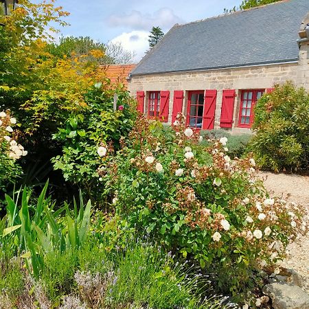 콩브리 Location De La Ferme De Kerraoul 빌라 외부 사진